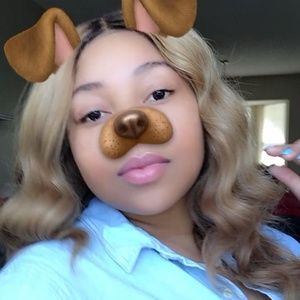 Meet your Posher, Kamari